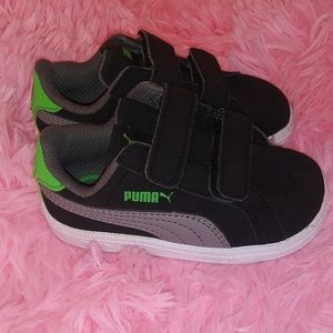 Puma sneakers